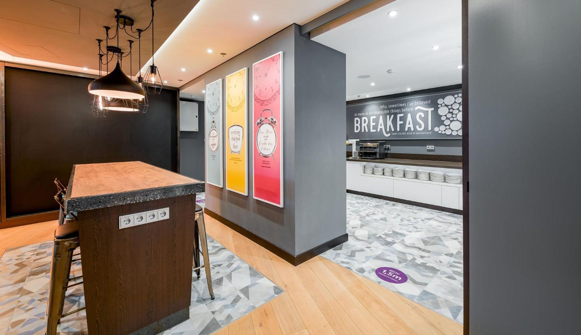 Premier Inn Stuttgart City Europaviertel Εξωτερικό φωτογραφία