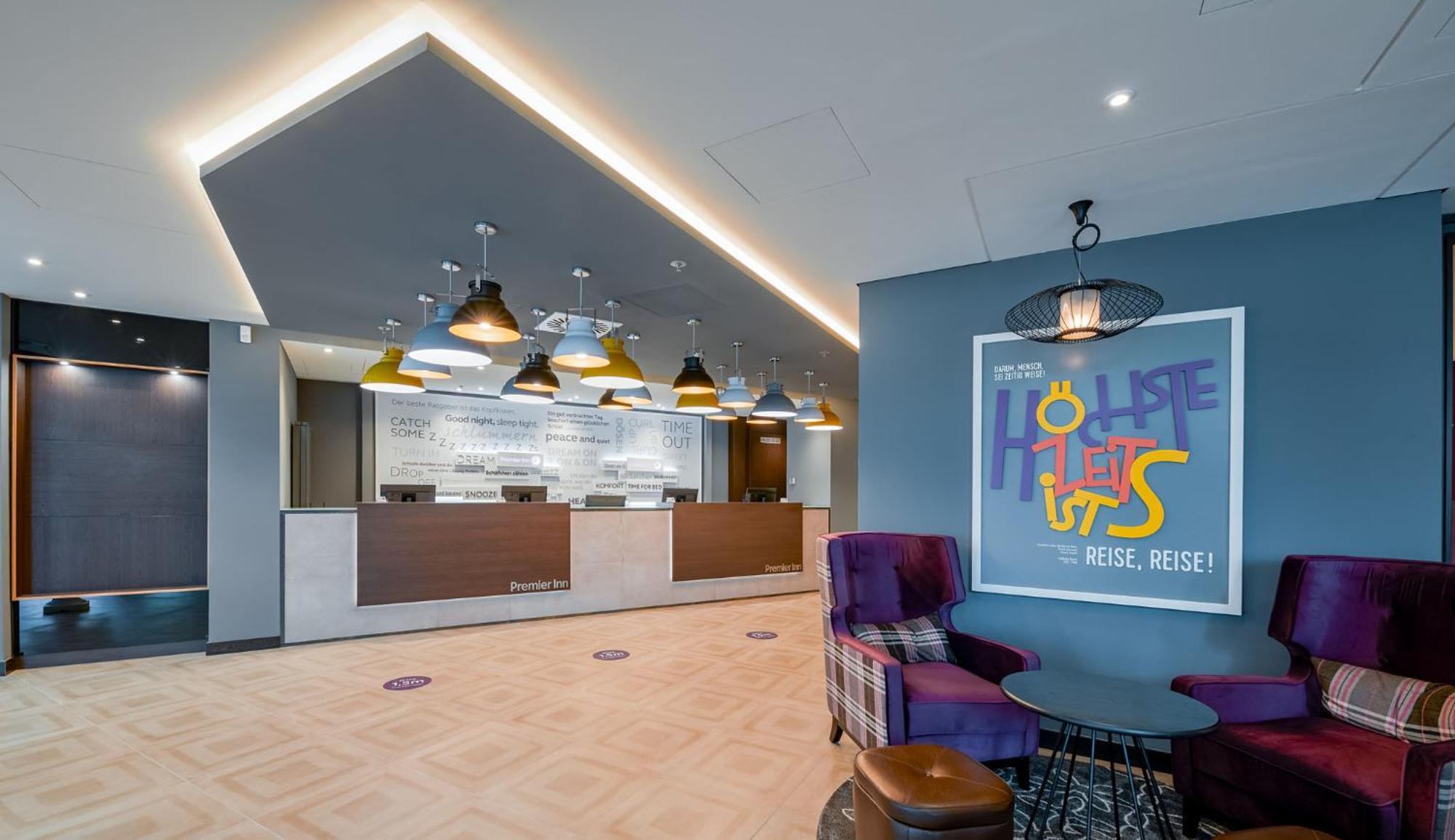 Premier Inn Stuttgart City Europaviertel Εξωτερικό φωτογραφία