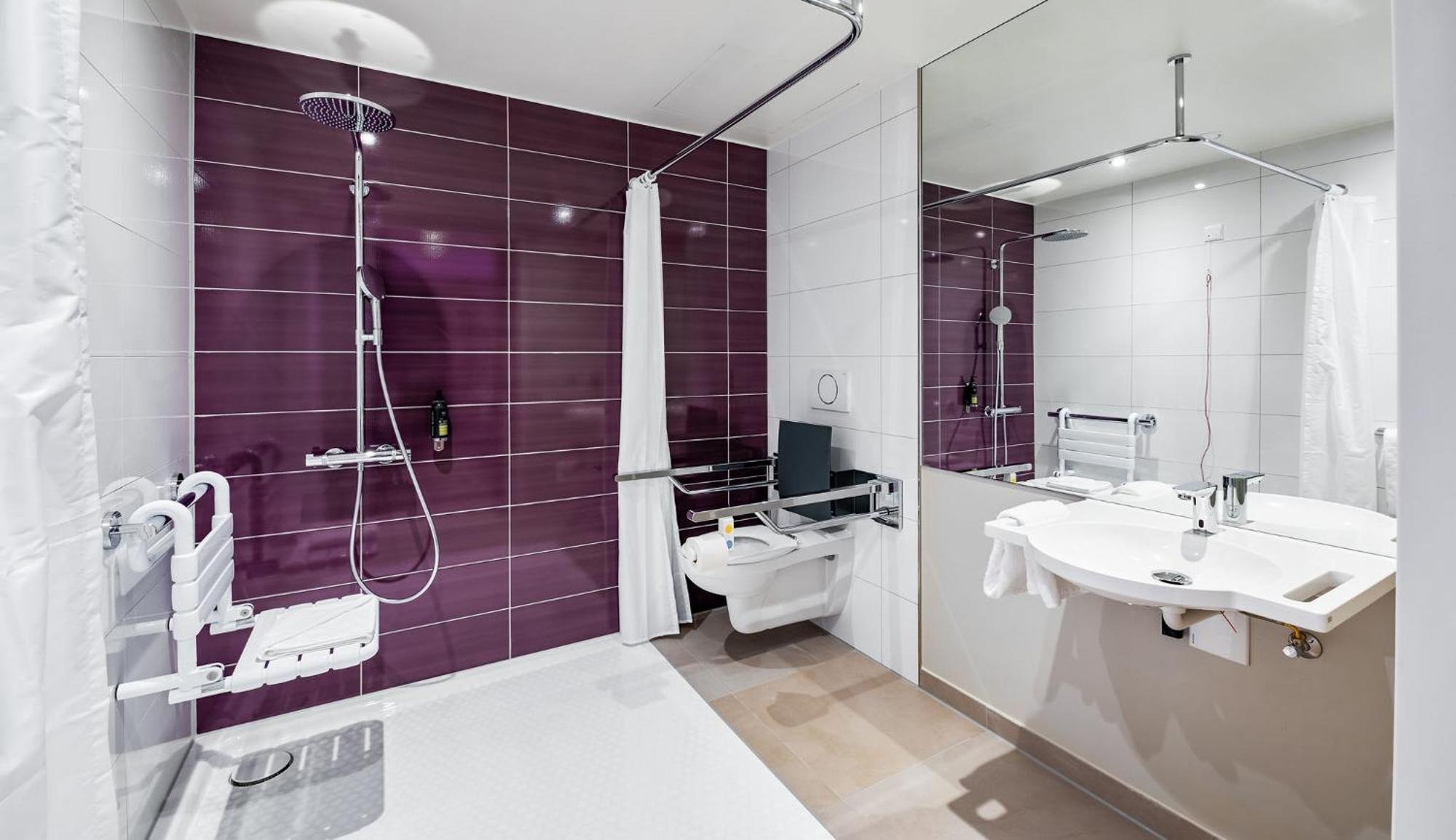 Premier Inn Stuttgart City Europaviertel Εξωτερικό φωτογραφία